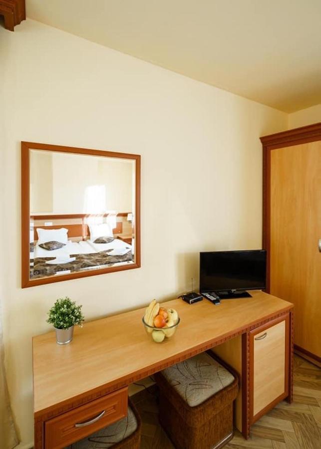 Spa Vita Springs Hotel Banya  Exterior photo